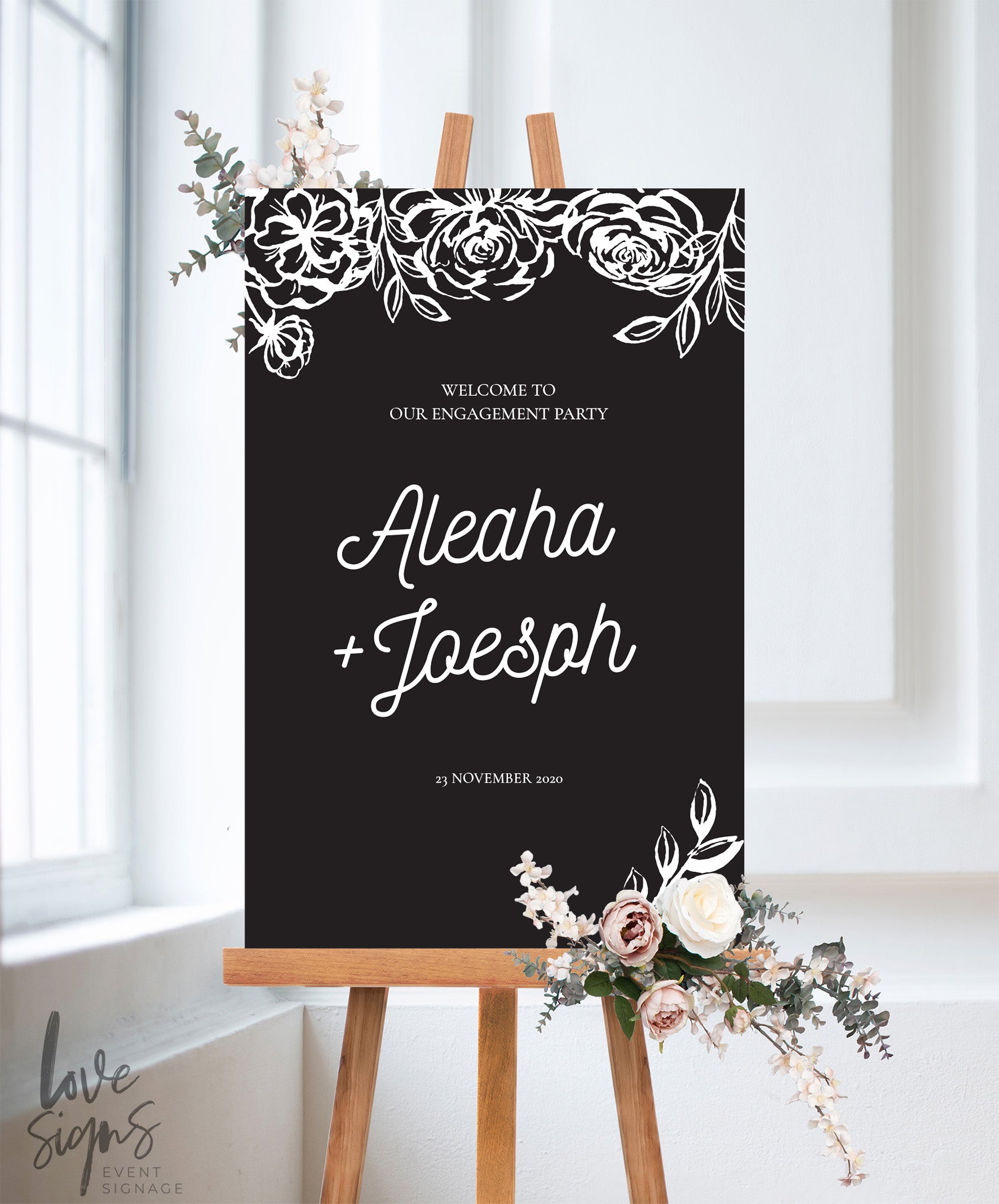 ELEGANT FLORAL ENGAGEMENT WELCOME SIGN / BLACK (E119)
