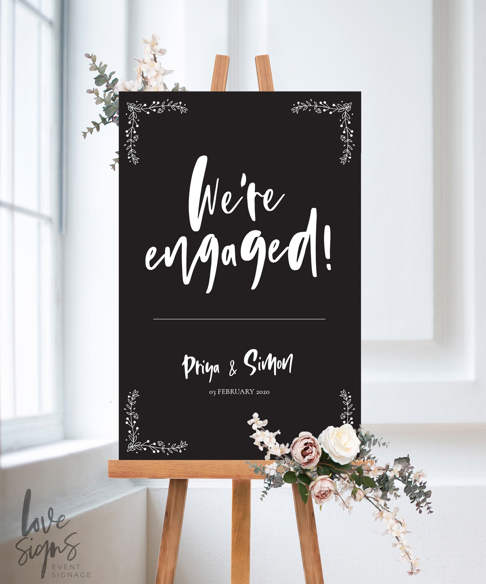 HANDWRITTEN ENGAGEMENT WELCOME SIGN / BLACK (E124)