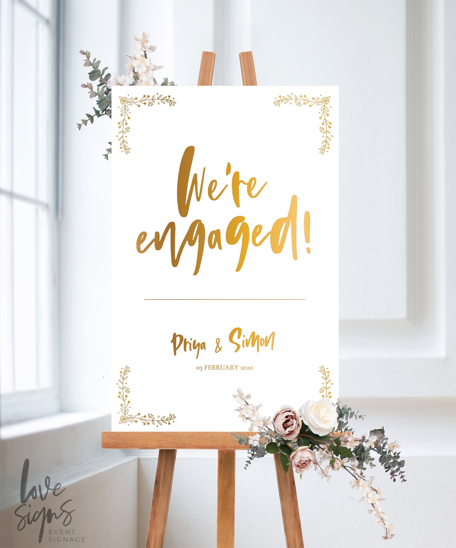HANDWRITTEN ENGAGEMENT WELCOME SIGN / WHITE (E124)